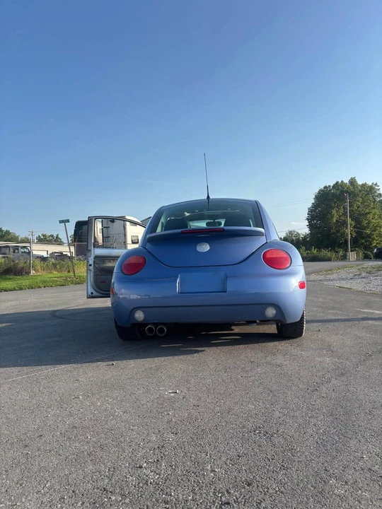 2002 Volkswagen New Beetle - Image 9 of 20