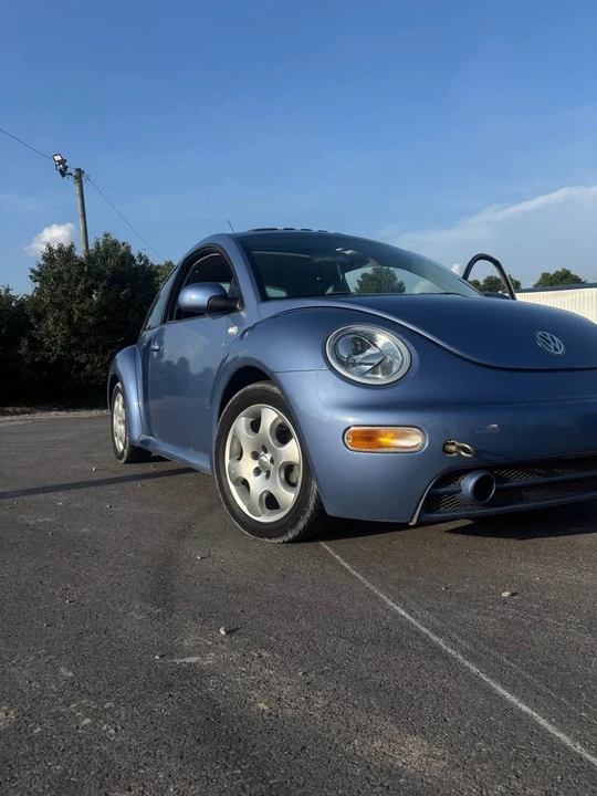 2002 Volkswagen New Beetle - Image 2 of 20