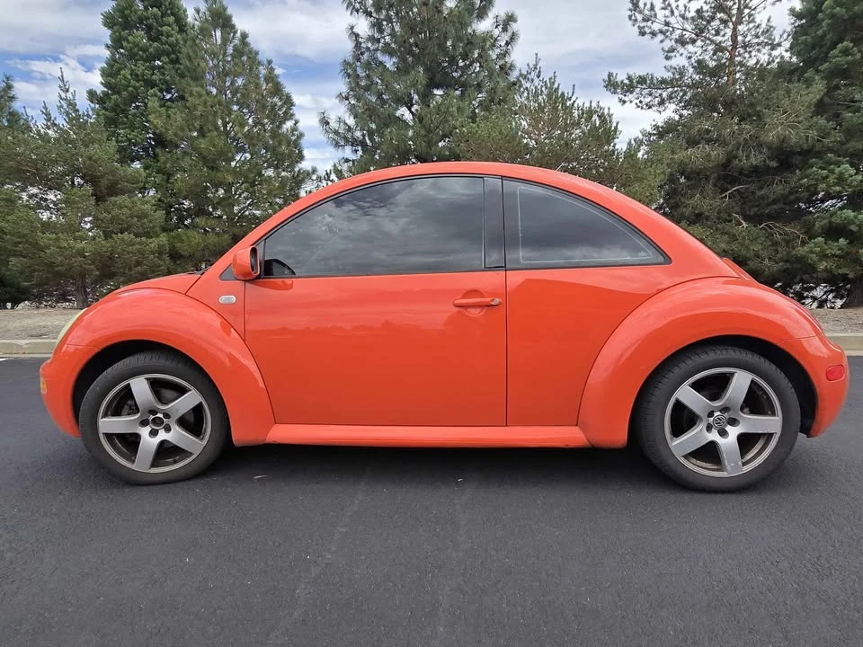 2002 Volkswagen New Beetle - Image 3 of 11
