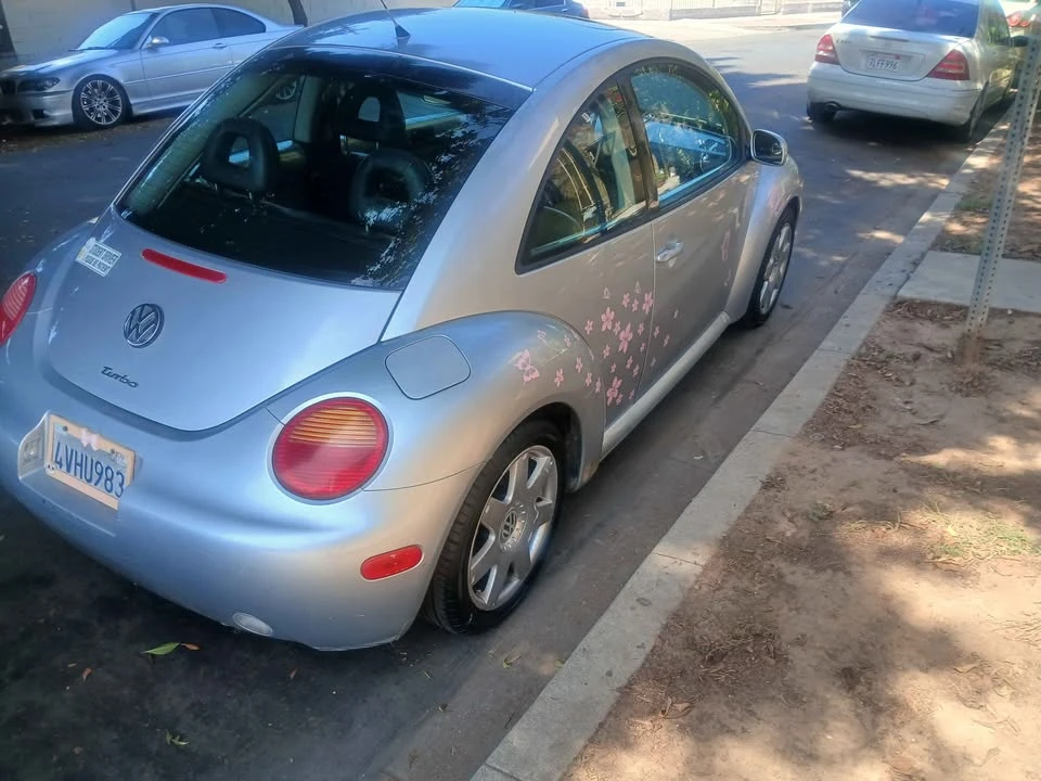 2002 Volkswagen New Beetle - Image 2 of 16