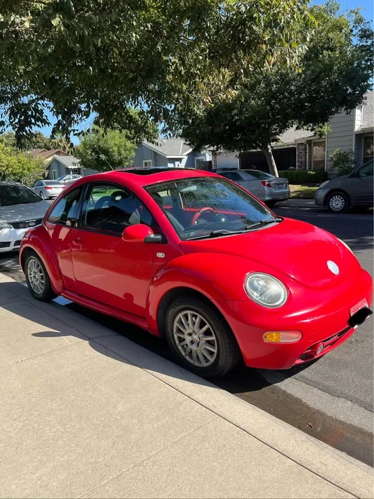 2002 Volkswagen New Beetle - Image 2 of 6