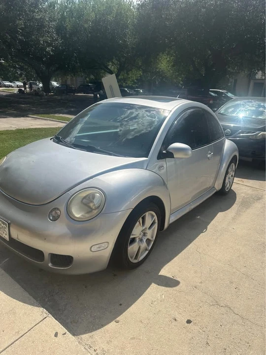 2002 Volkswagen New Beetle - Image 4 of 15