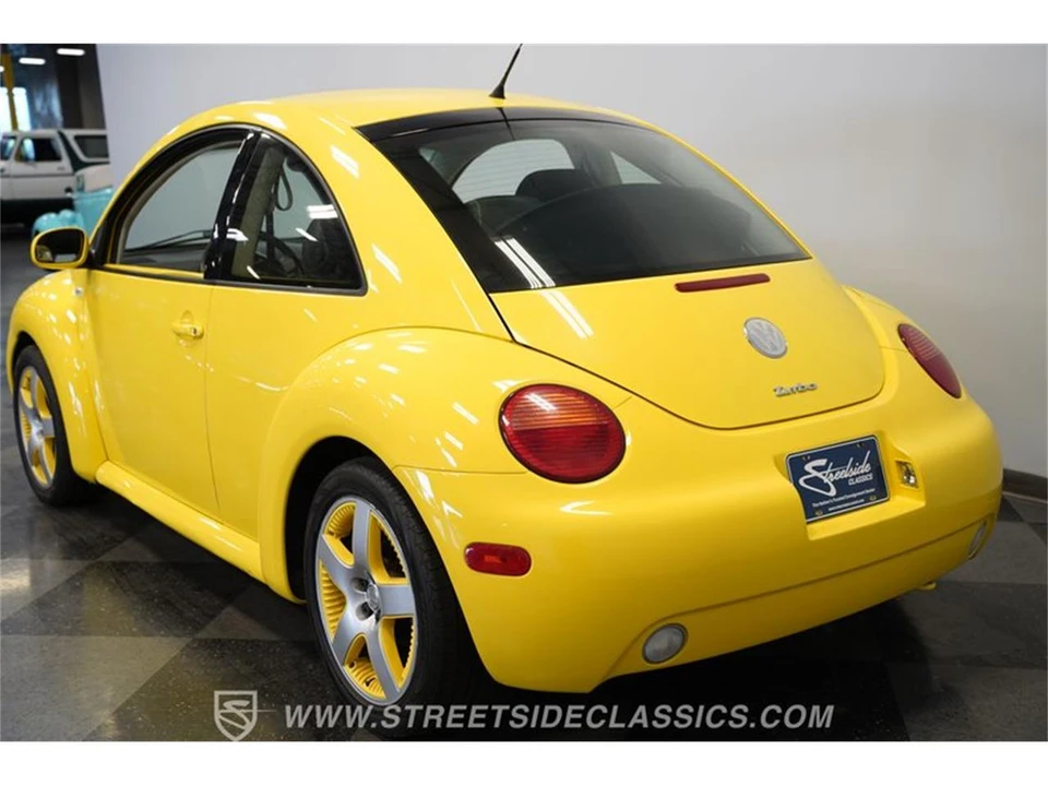 2002 Volkswagen New Beetle - Image 10 of 31