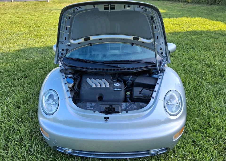 2002 Volkswagen New Beetle - Image 5 of 19