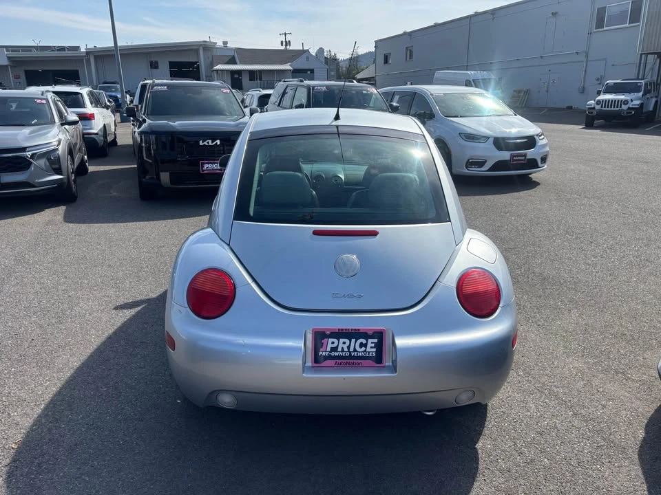 2002 Volkswagen New Beetle - Image 6 of 11