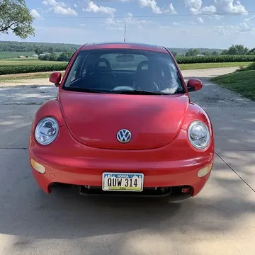 2002 Volkswagen Beetle Hatchback 2D
