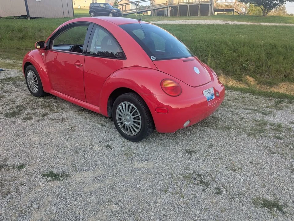 2002 Volkswagen New Beetle - Image 3 of 6