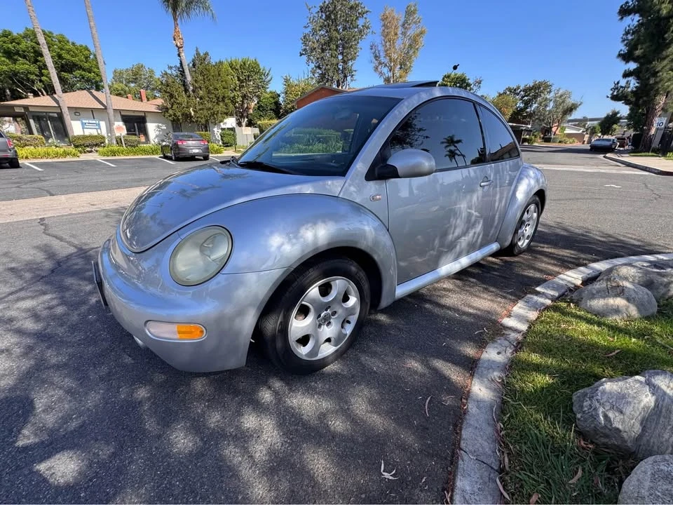 2002 Volkswagen New Beetle - Image 4 of 12