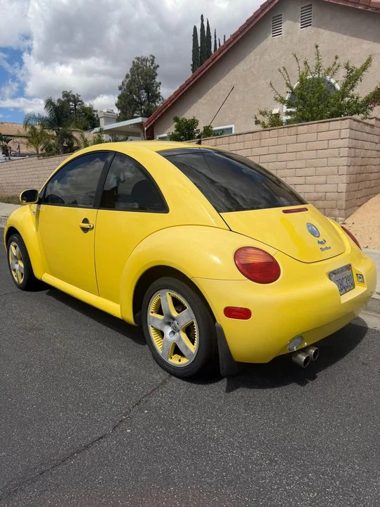 2002 Volkswagen New Beetle - Image 5 of 11