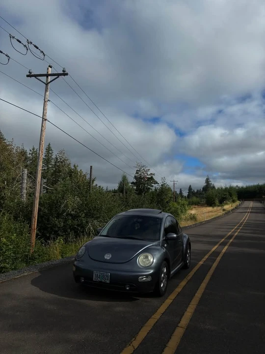 2002 Volkswagen New Beetle - Image 6 of 7
