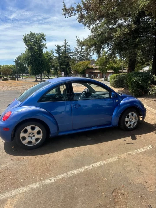 2002 Volkswagen New Beetle - Image 6 of 11