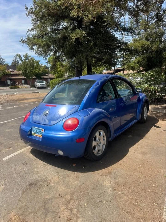 2002 Volkswagen New Beetle - Image 5 of 11
