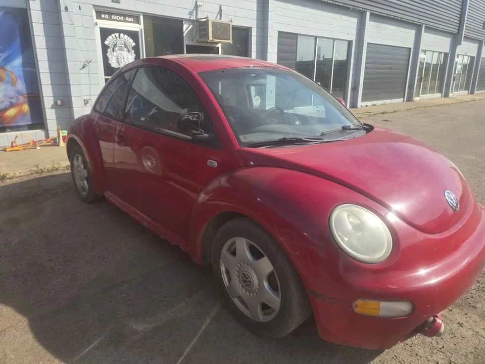 2002 Volkswagen New Beetle - Image 3 of 9