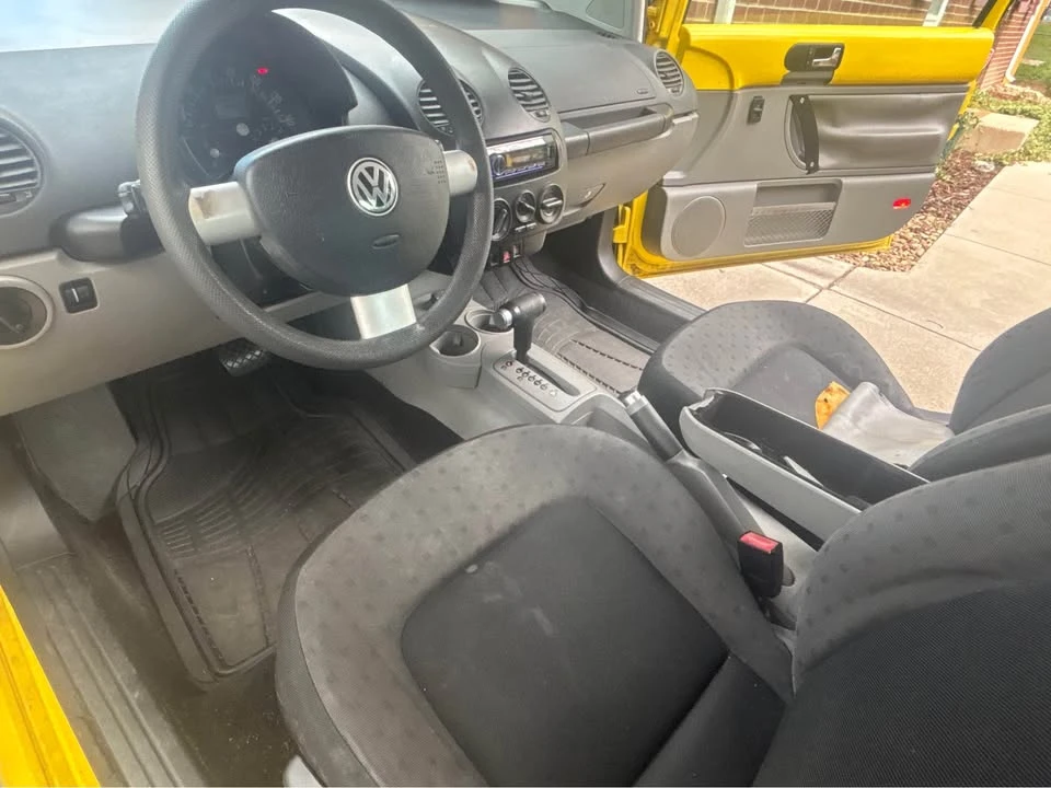 2002 Volkswagen New Beetle - Image 8 of 13