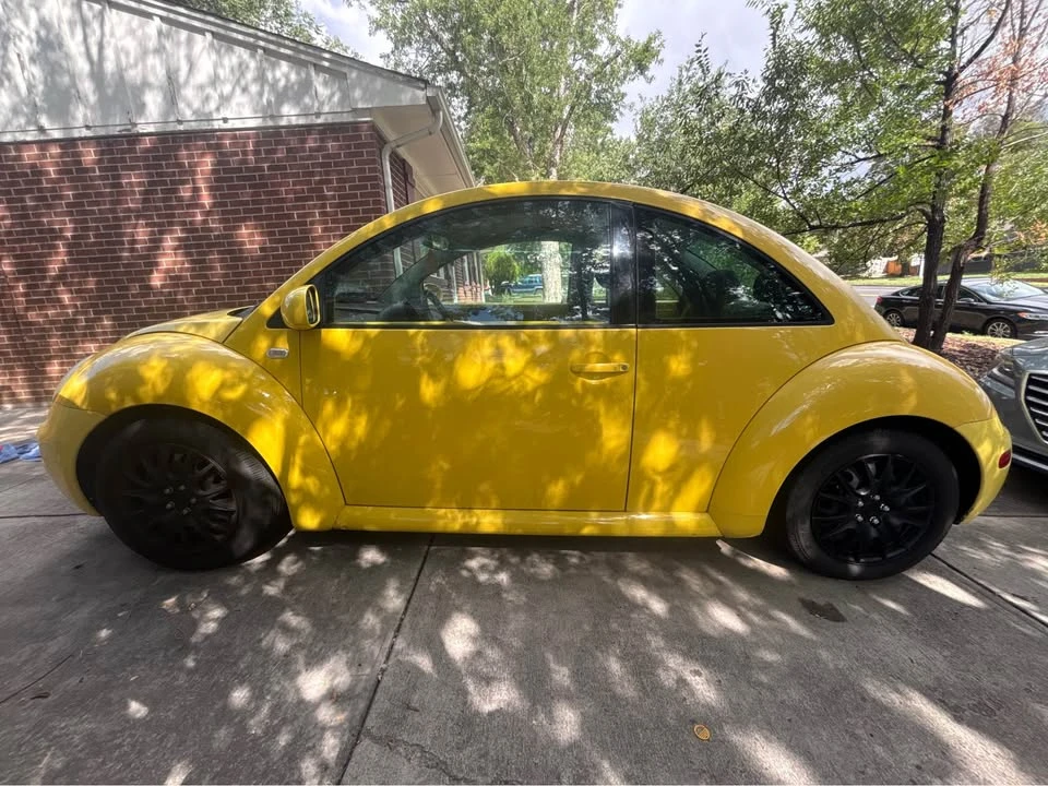 2002 Volkswagen New Beetle - Image 2 of 13