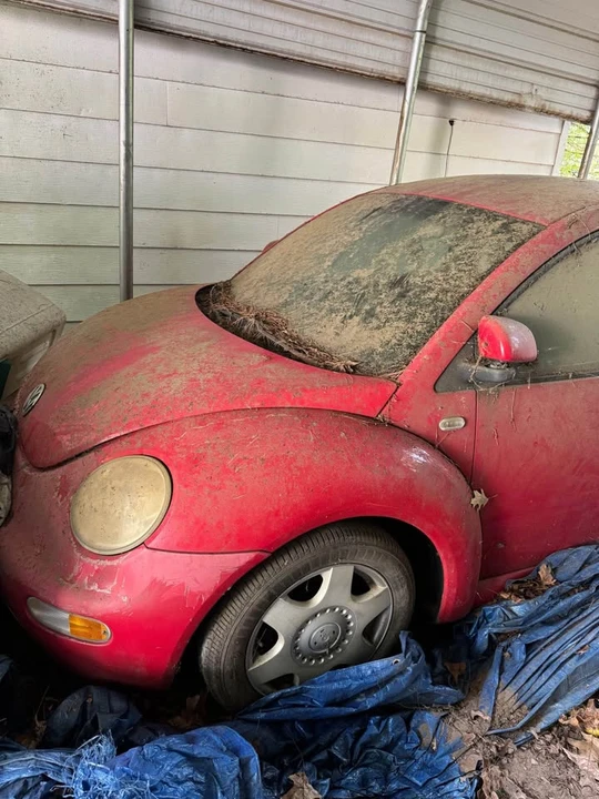 2002 Volkswagen New Beetle - Image 5 of 5