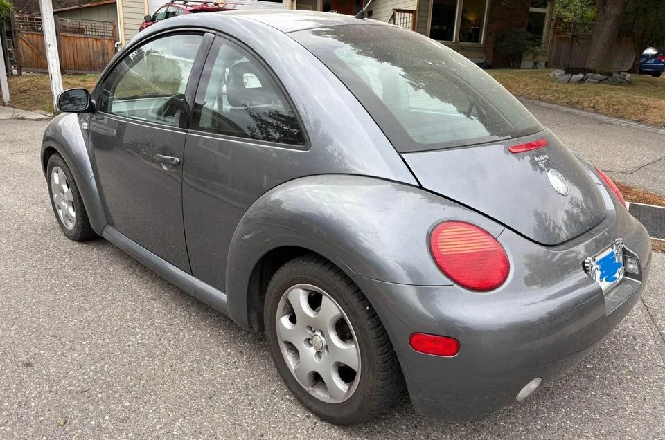 2002 Volkswagen New Beetle - Image 3 of 7