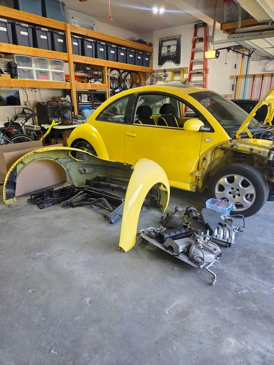 2002 Volkswagen New Beetle - Image 3 of 6