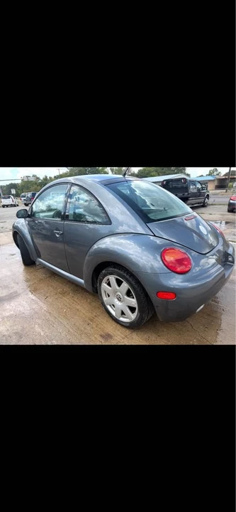 2002 Volkswagen New Beetle - Image 3 of 7