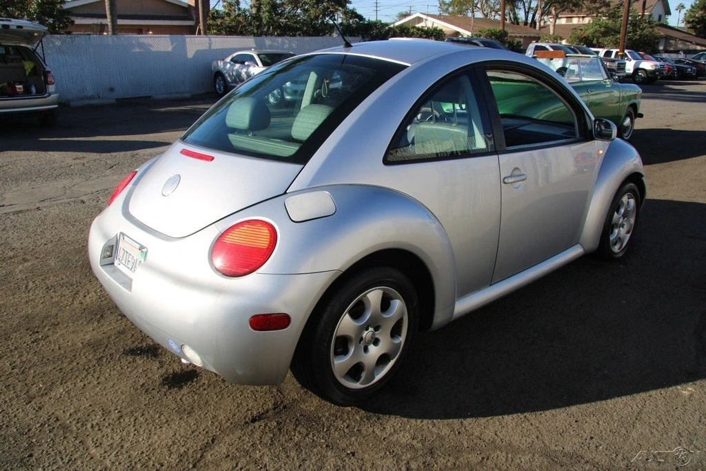 2002 Volkswagen New Beetle - Image 6 of 21