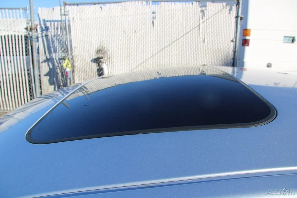 2002 Volkswagen New Beetle - Image 10 of 21
