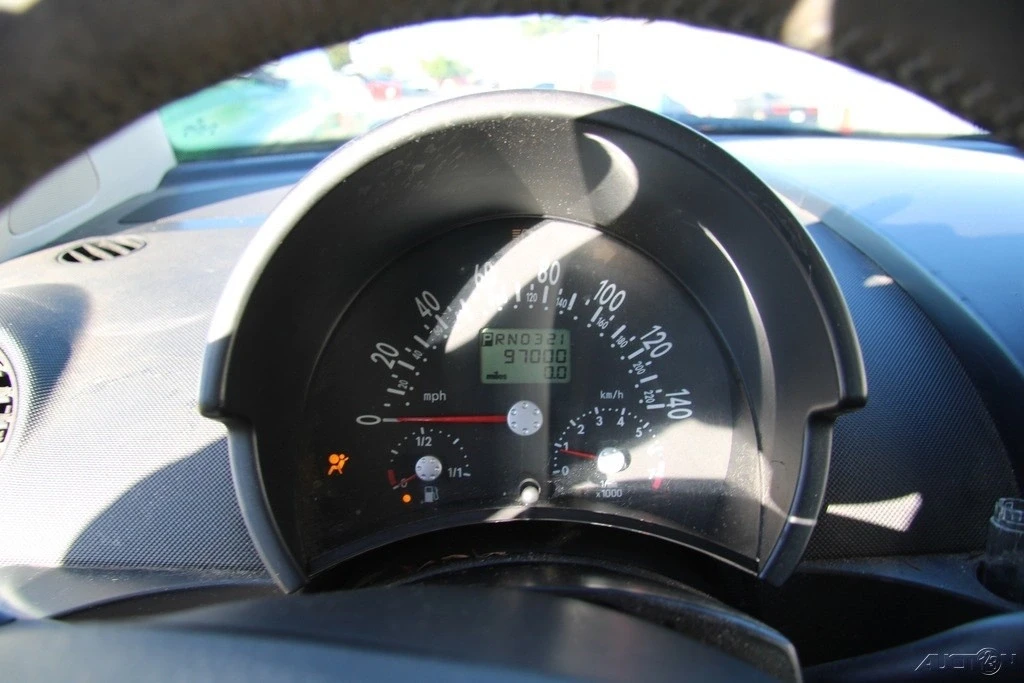2002 Volkswagen New Beetle - Image 15 of 21