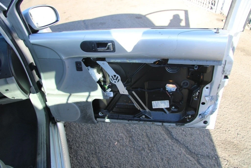 2002 Volkswagen New Beetle - Image 21 of 21
