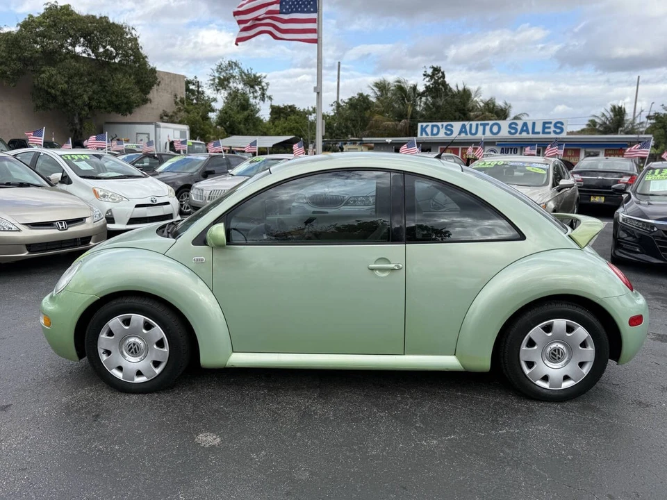 2002 Volkswagen New Beetle - Image 5 of 12