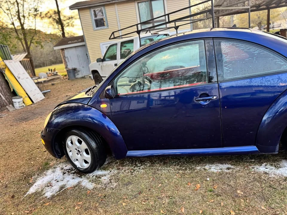 2002 Volkswagen New Beetle - Image 10 of 10