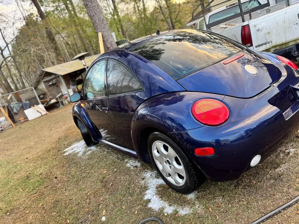 2002 Volkswagen New Beetle - Image 8 of 10