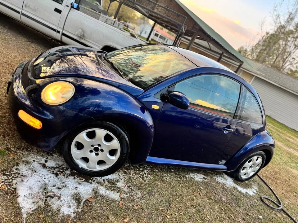 2002 Volkswagen New Beetle - Image 6 of 10