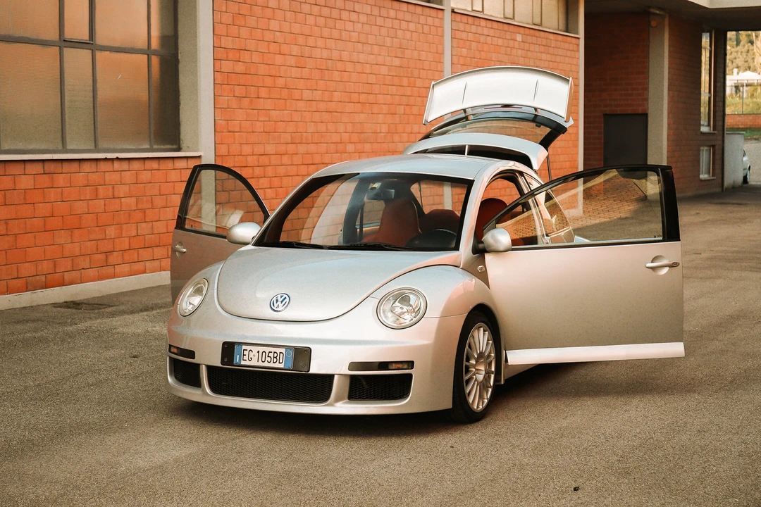 2002 Volkswagen New Beetle - Image 11 of 31