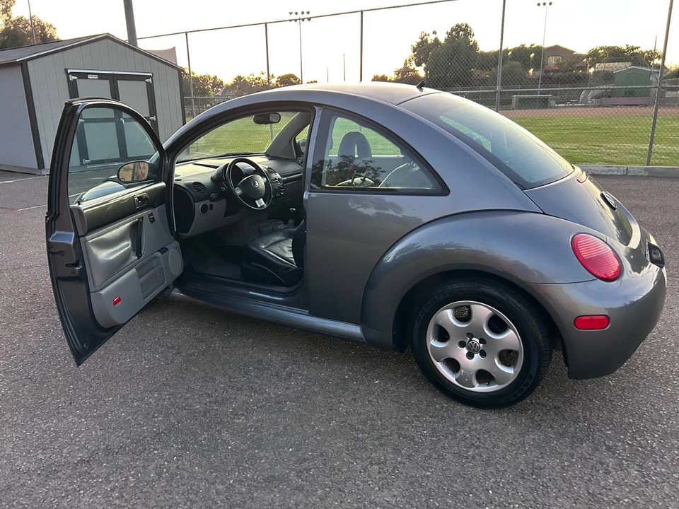 2002 Volkswagen New Beetle - Image 17 of 21