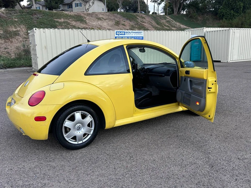 2002 Volkswagen New Beetle - Image 16 of 19