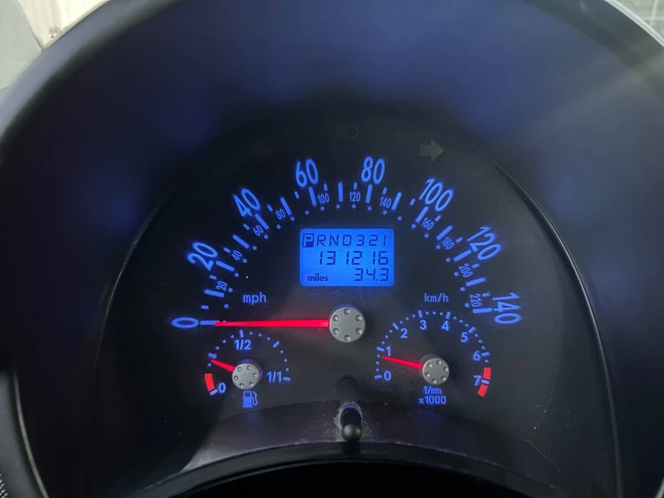 2002 Volkswagen New Beetle - Image 7 of 19