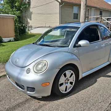2002 Volkswagen Beetle Turbo Hatchback 2D