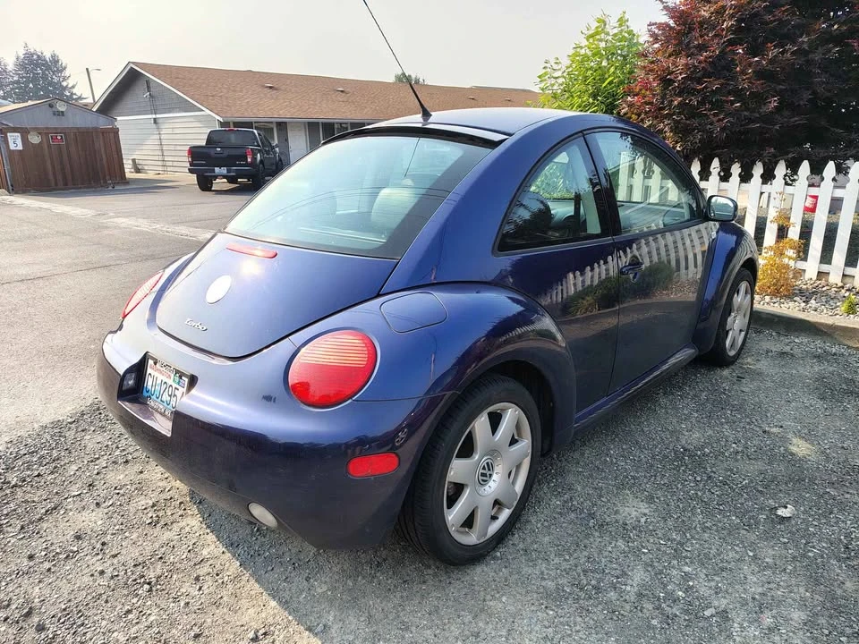 2002 Volkswagen New Beetle - Image 3 of 10