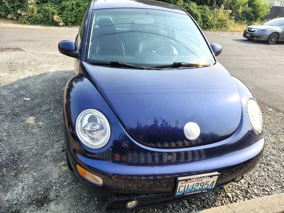 2002 Volkswagen New Beetle - Image 2 of 10