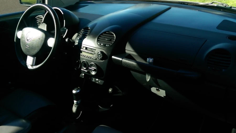 2002 Volkswagen New Beetle - Image 3 of 14