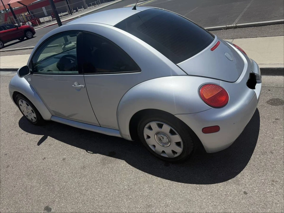2002 Volkswagen New Beetle - Image 6 of 6