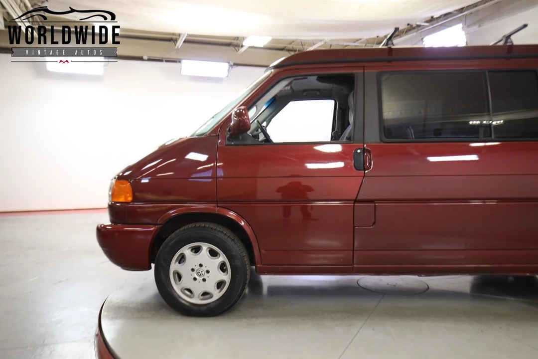2002 Volkswagen EuroVan - Image 11 of 12