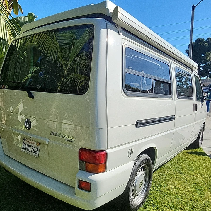 2002 Volkswagen EuroVan - Image 2 of 21