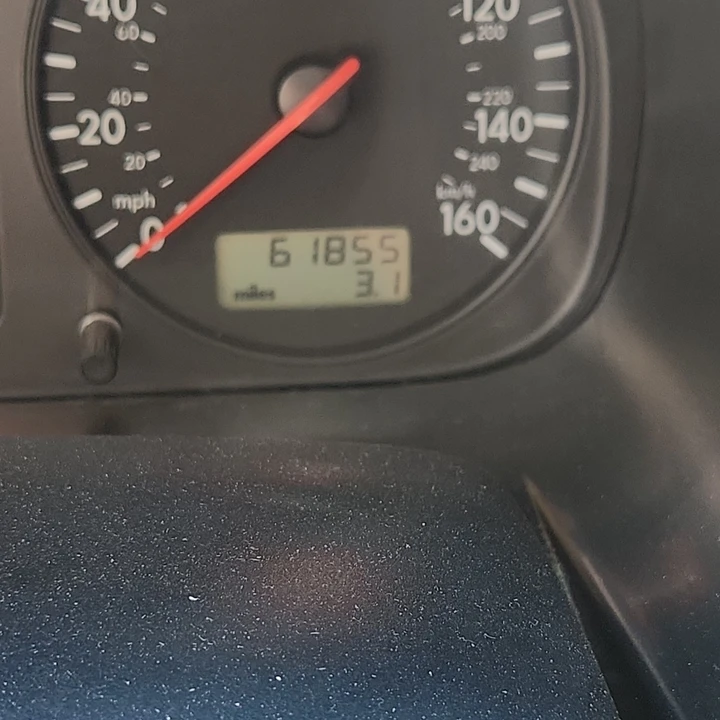 2002 Volkswagen EuroVan - Image 15 of 21