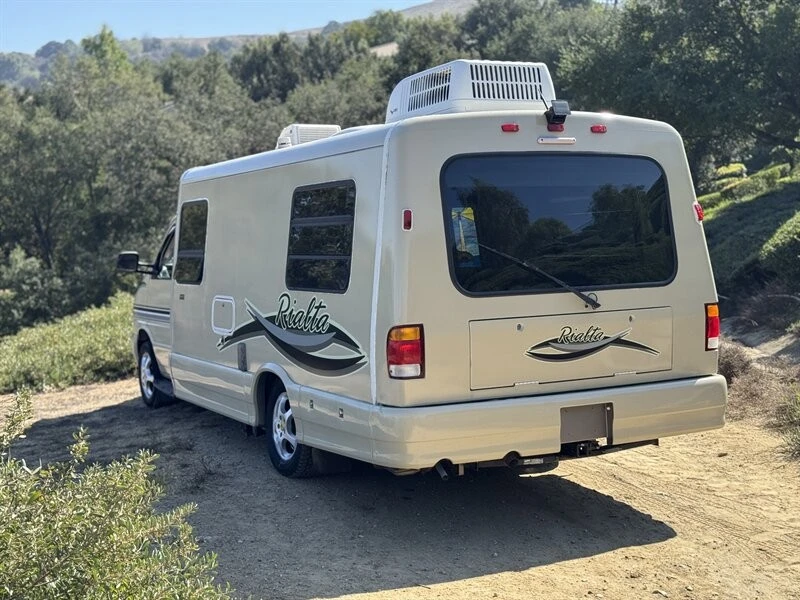 2002 Volkswagen EuroVan - Image 4 of 12