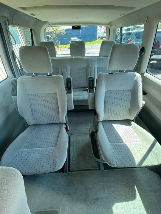 2002 Volkswagen EuroVan - Image 14 of 21