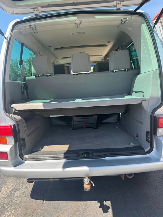 2002 Volkswagen EuroVan - Image 19 of 21