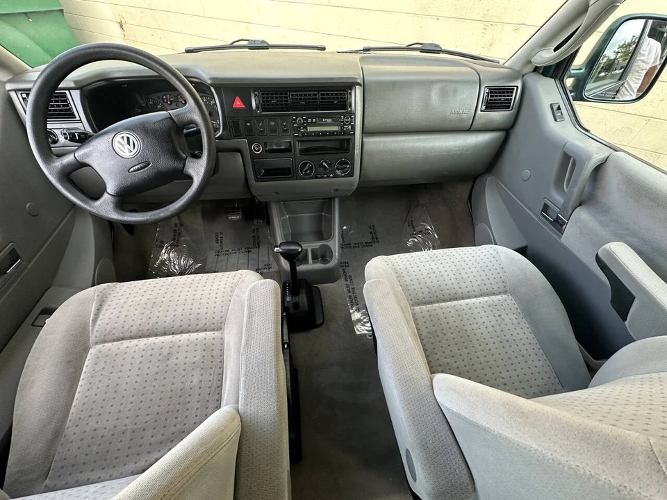 2002 Volkswagen EuroVan - Image 17 of 21