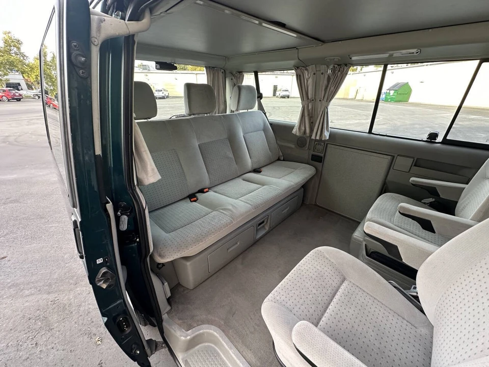 2002 Volkswagen EuroVan - Image 14 of 21
