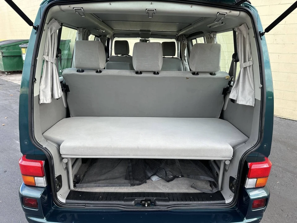 2002 Volkswagen EuroVan - Image 16 of 21