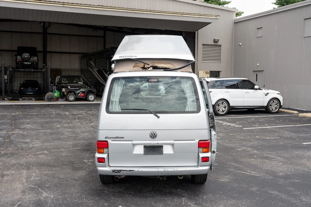 2002 Volkswagen EuroVan - Image 12 of 31